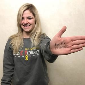 Meet your Posher, Olivia